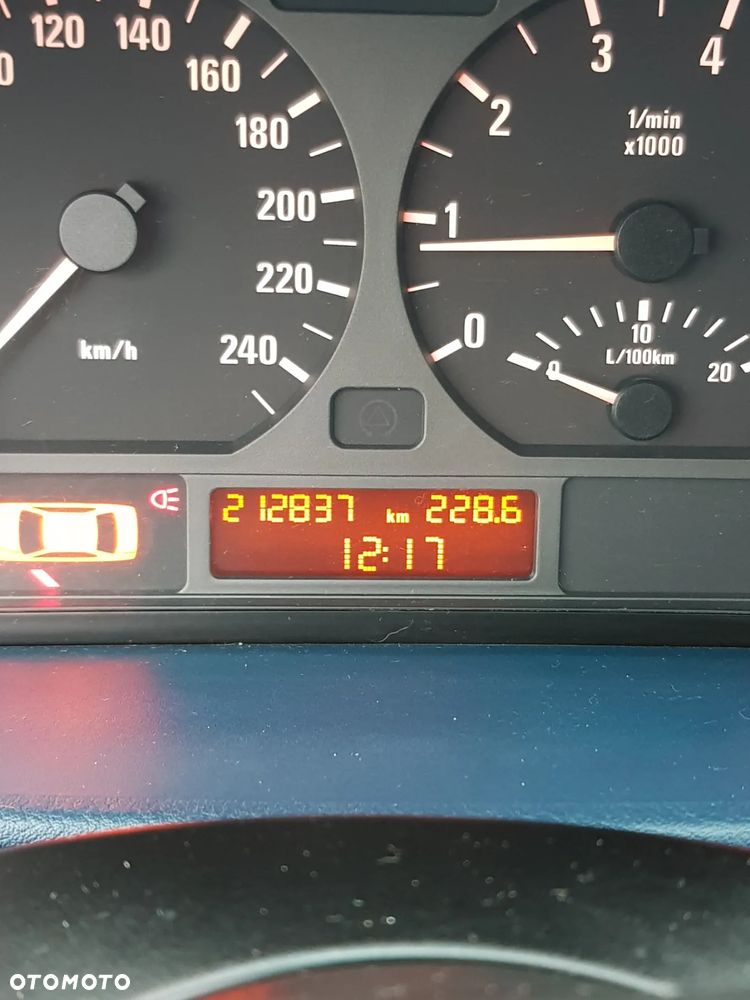 BMW Seria 3 316ti - 10