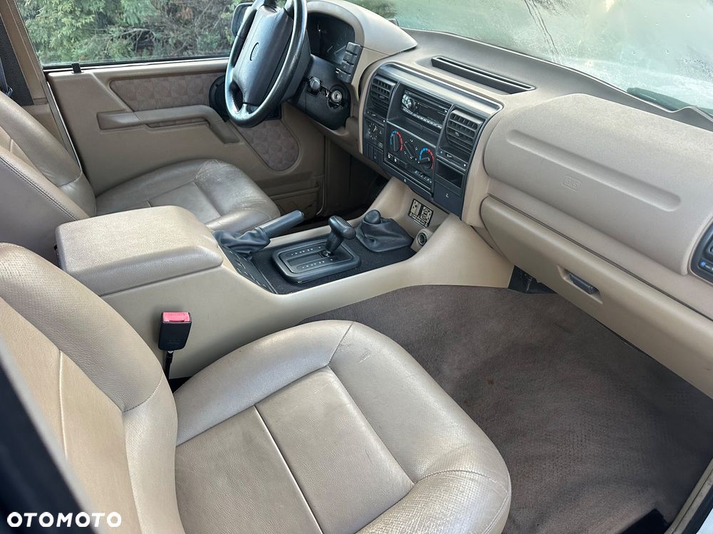 Land Rover Discovery - 21