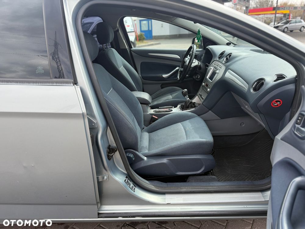 Ford Mondeo 1.8 TDCi Titanium - 15