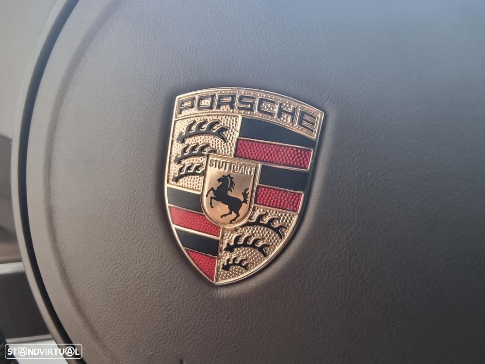 Porsche Cayenne Turbo - 31