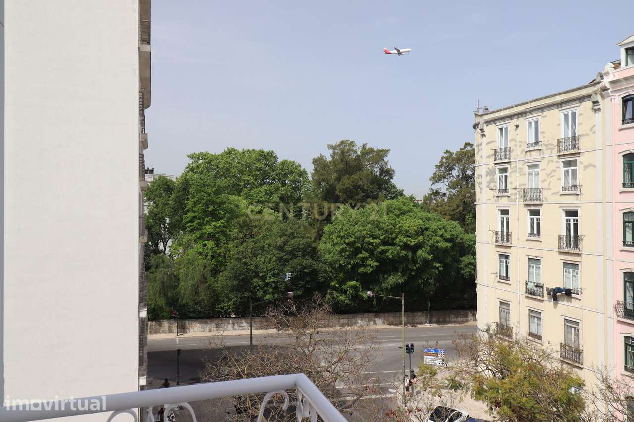 T2 Mobilado para Arrendamento nas Avenidas Novas em Lisboa - Grande imagem: 3/27