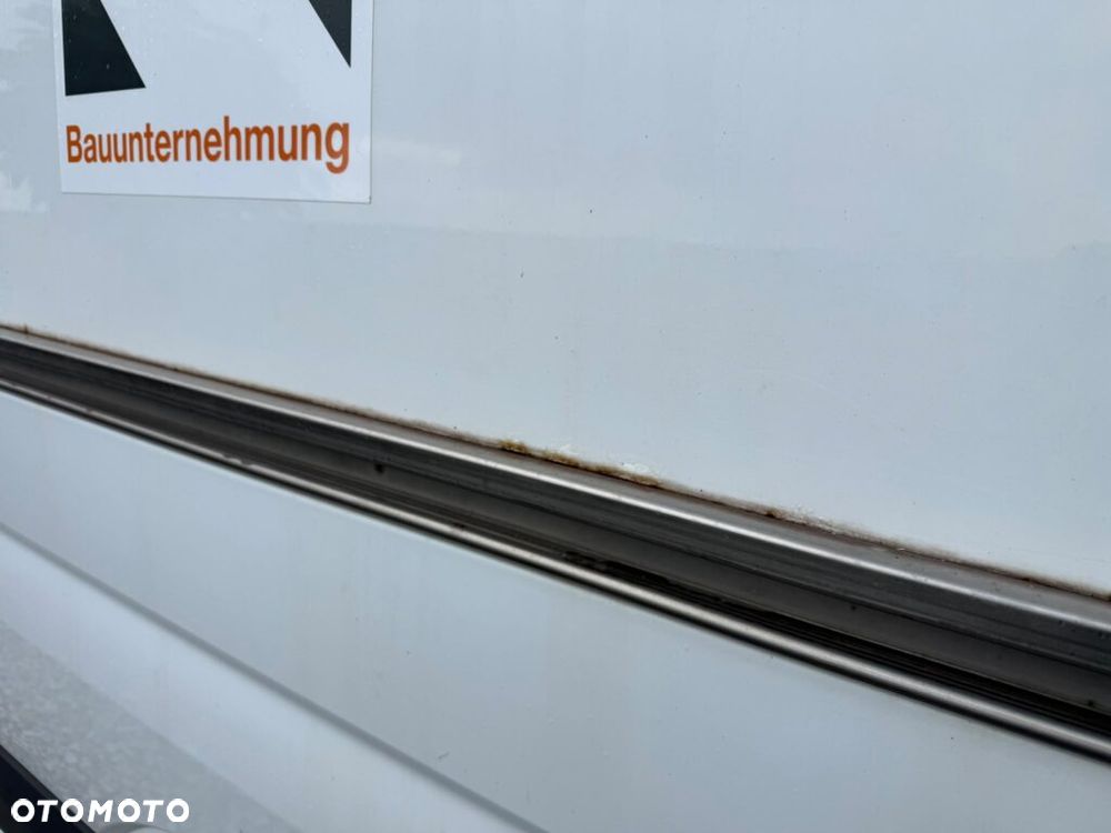 Mercedes-Benz Sprinter - 23