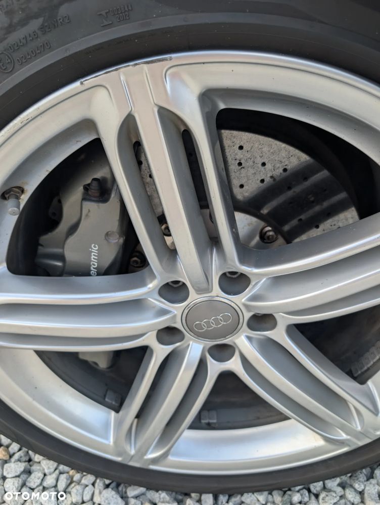 Audi S8 - 6