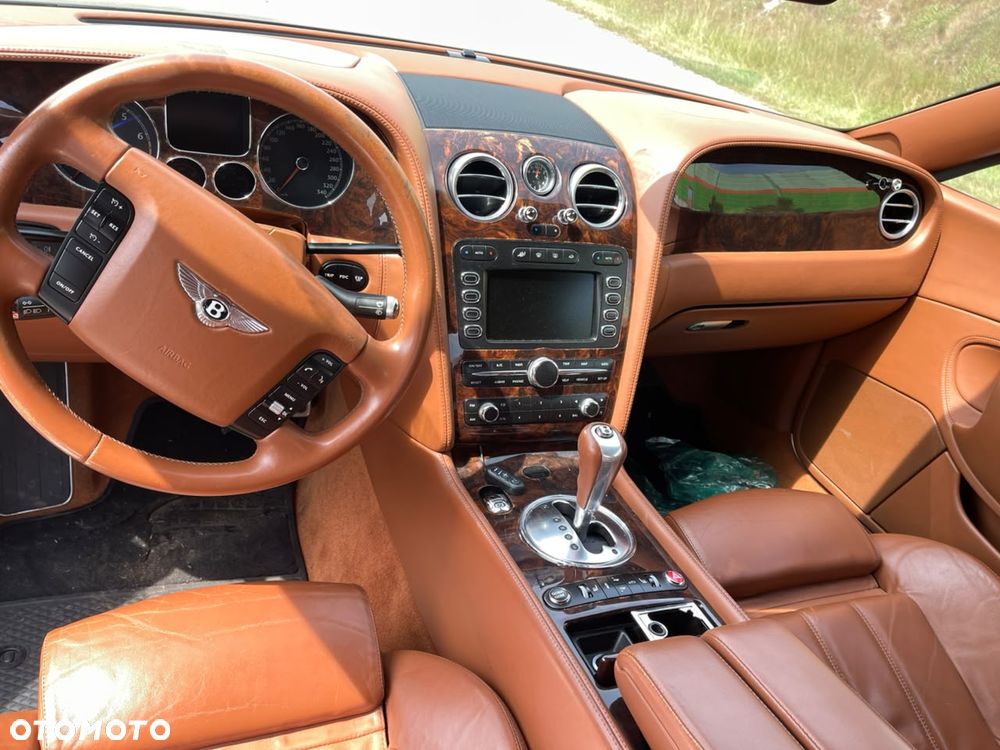 Bentley Continental GT - 7