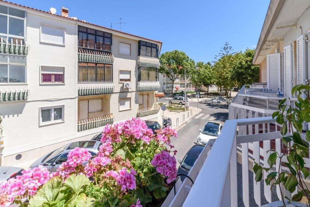 Apartamento Moderno T1 no Junqueiro - Parede - Grande imagem: 2/19