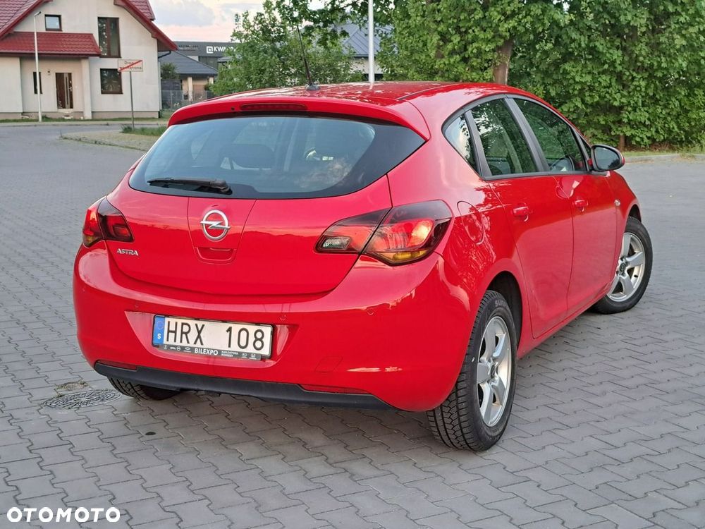 Opel Astra - 12