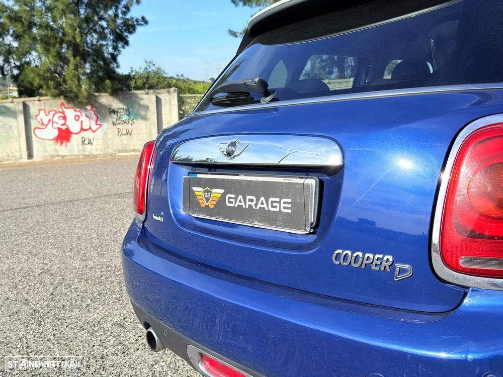 MINI 5 Portas Cooper D Auto - 28