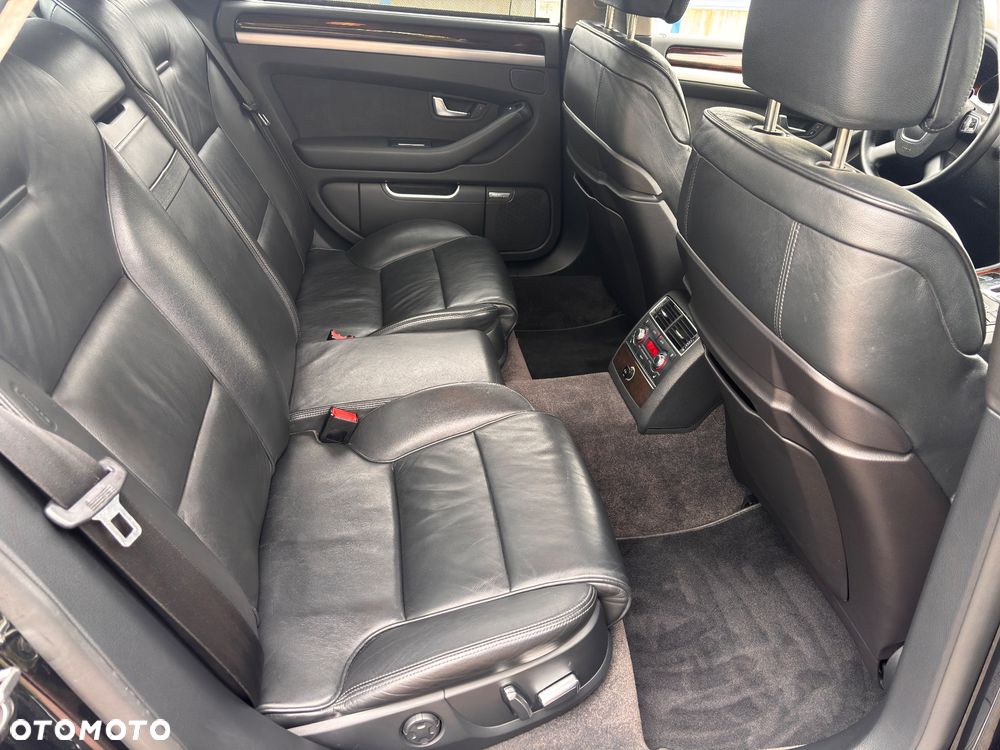 Audi A8 4.2 FSI Quattro - 15