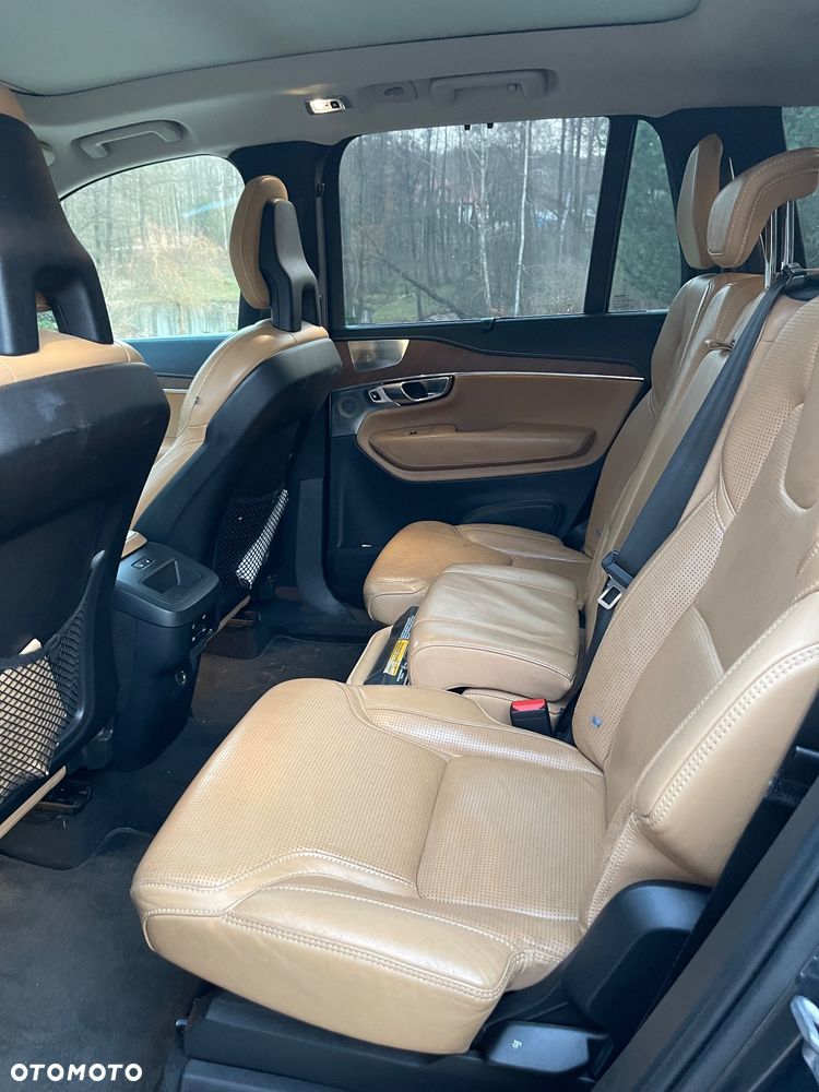 Volvo XC 90 D5 SCR AWD Inscription 7os - 17