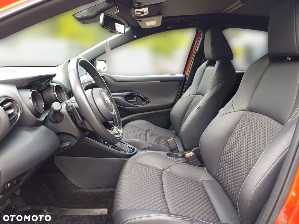 Toyota Yaris 1.5 Selection Style CVT - 11