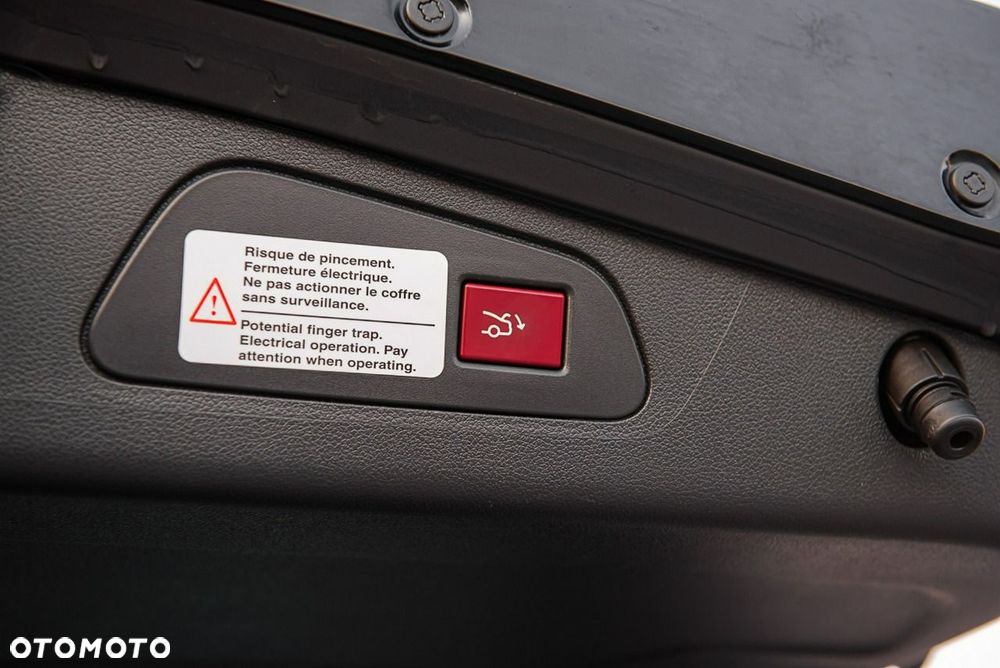 Peugeot 508 RXH 2.0 HDi HYbrid4 - 32