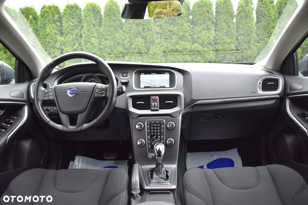 Volvo V40 D2 Geartronic Momentum - 11