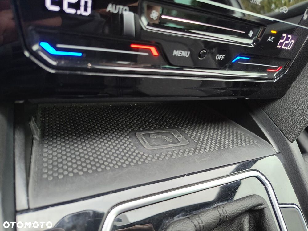 Volkswagen Passat - 22
