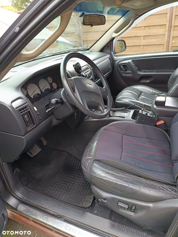 Jeep Grand Cherokee - 8