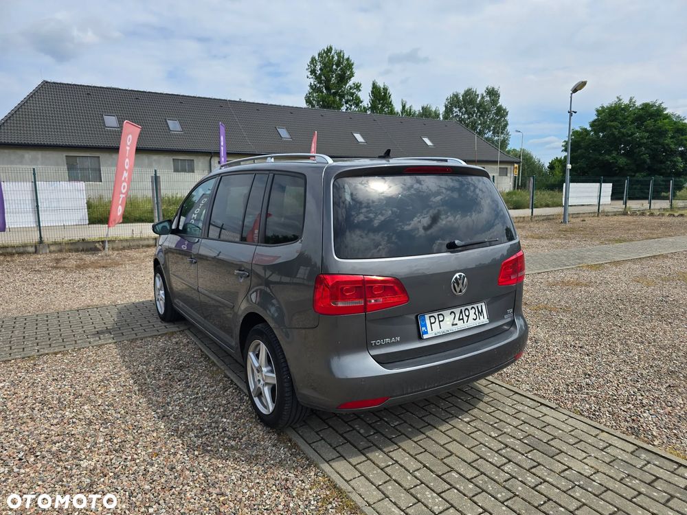Volkswagen Touran 1.6 TDI DPF BlueMotion Technology DSG MATCH - 8