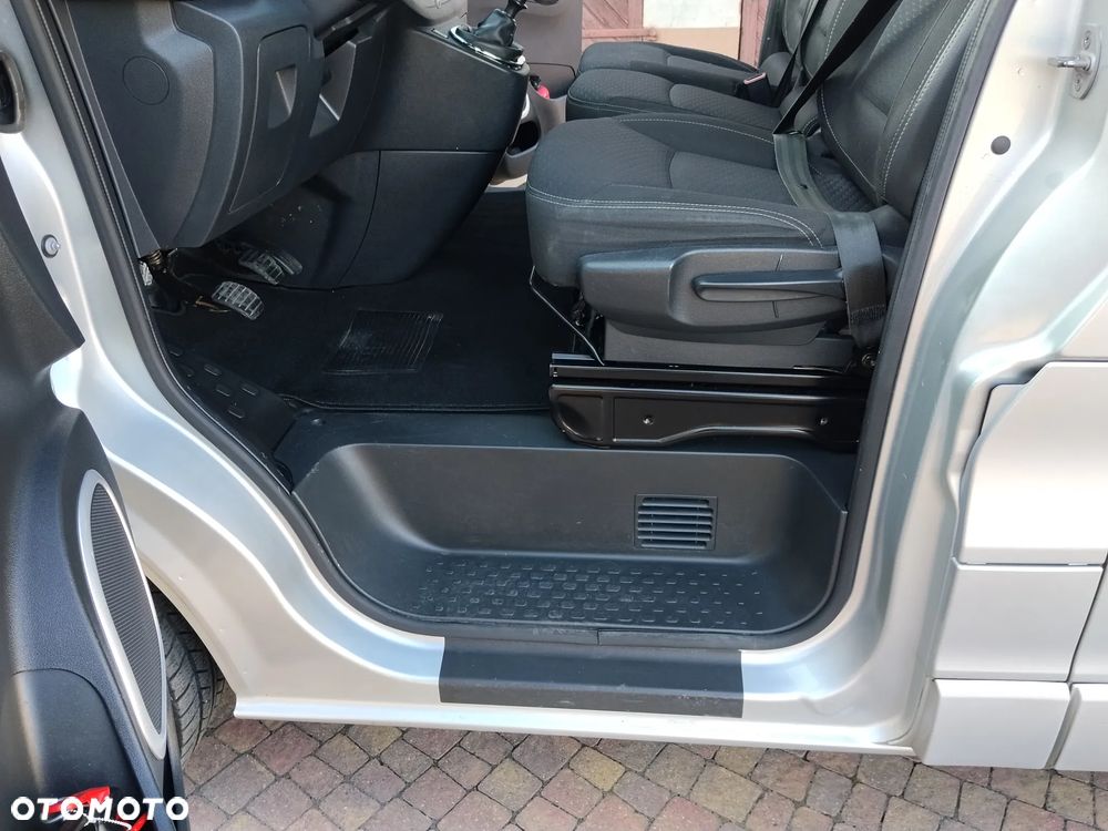 Opel Vivaro L2H1 S&S Tourer - 18