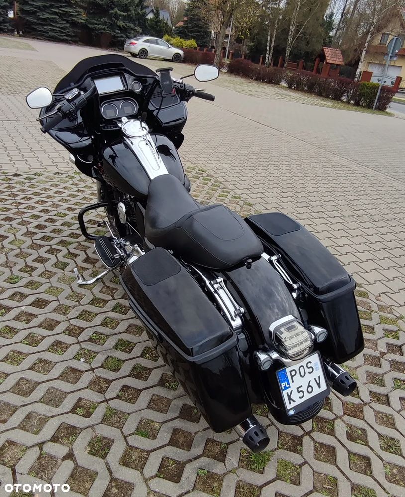 Harley-Davidson Touring Road Glide - 12