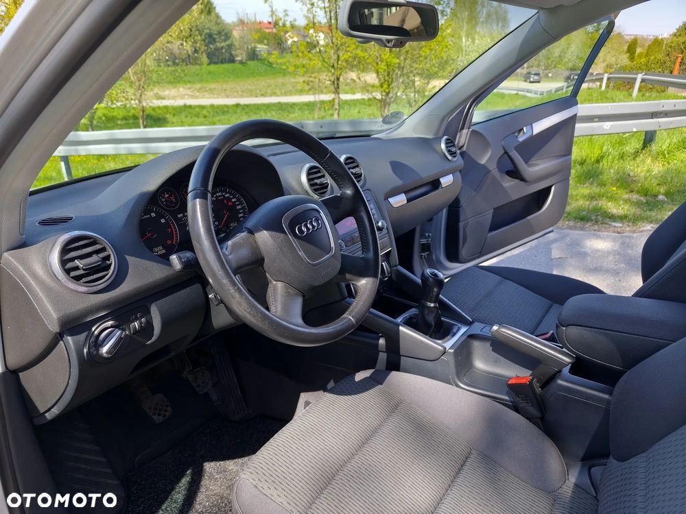 Audi A3 Sportback 1.4 TFSI Attraction - 9