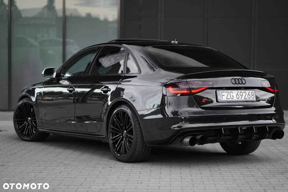 Audi S4 Limousine - 6