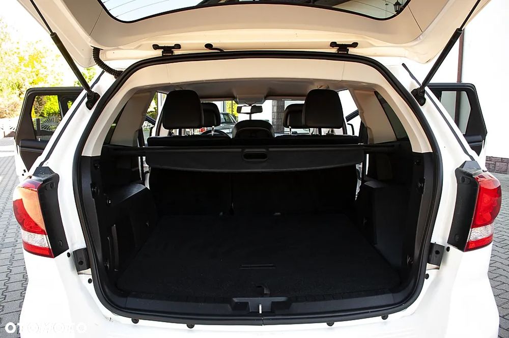 Fiat Freemont 2.4 16V VVT Automatik Lounge - 32
