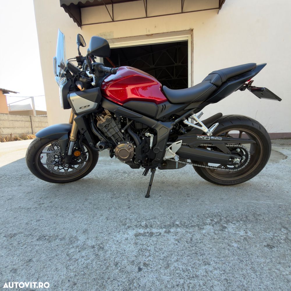 Honda CB 650R - 12
