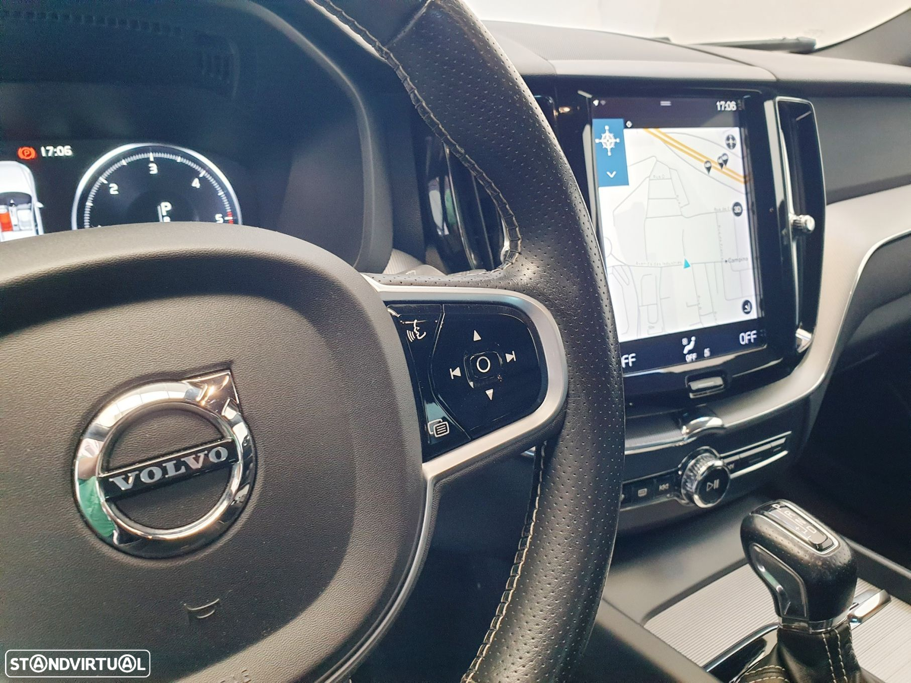 Volvo XC 60 2.0 D4 R-Design Geartronic - 15