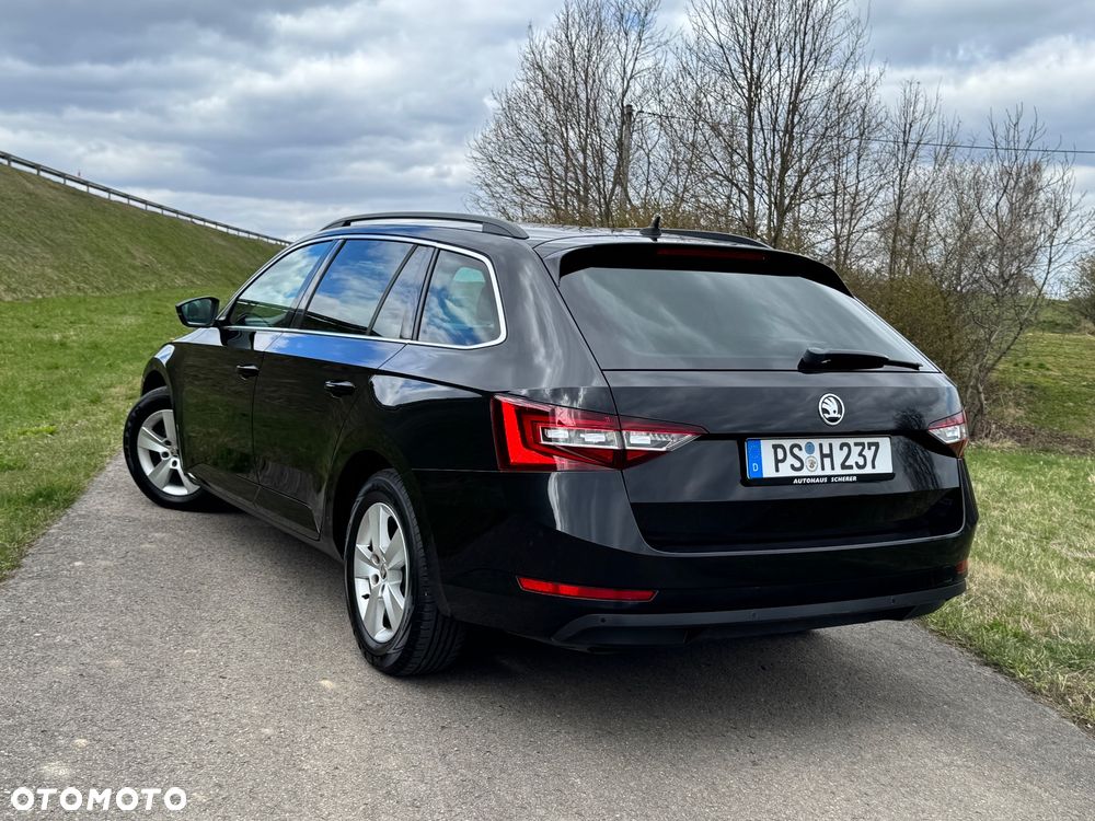 Skoda Superb 2.0 TDI Ambition - 5