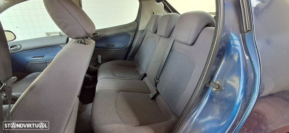 Peugeot 206 1.1 Color Line - 4