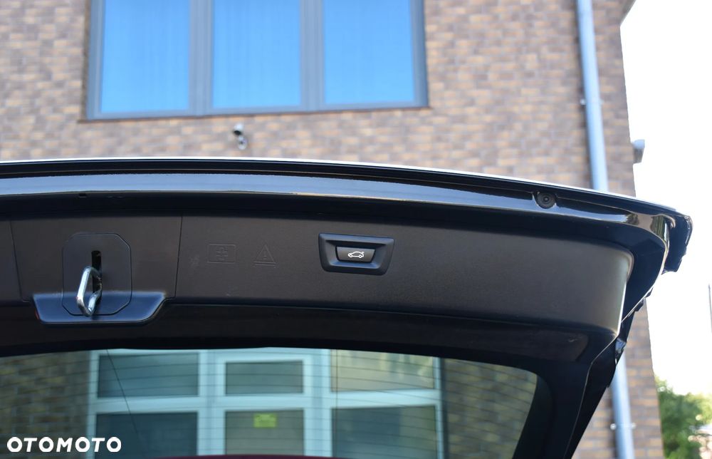 BMW Seria 5 518d Luxury Line - 22