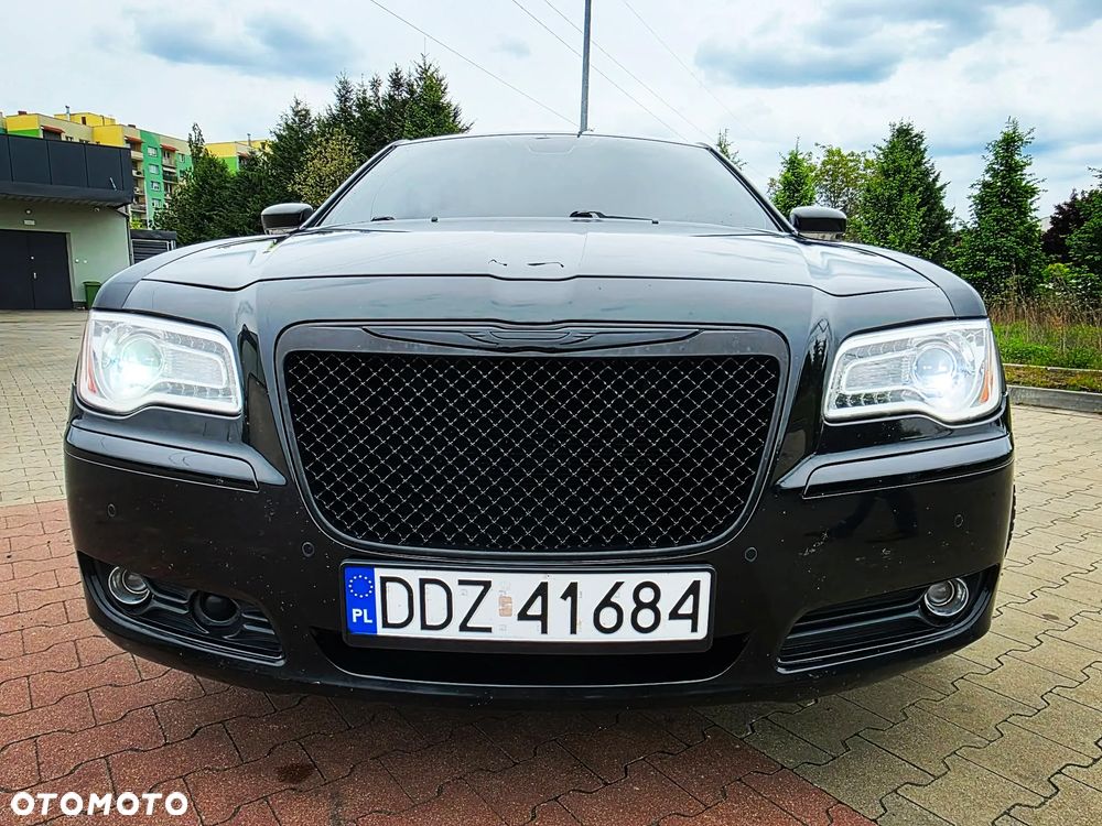 Chrysler 300C 5.7 V8 HEMI Automatik - 8