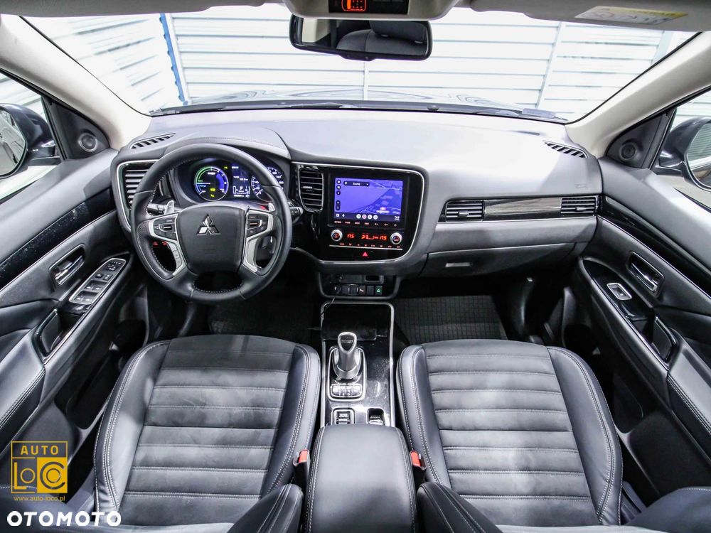 Mitsubishi Outlander PHEV Intense + - 5