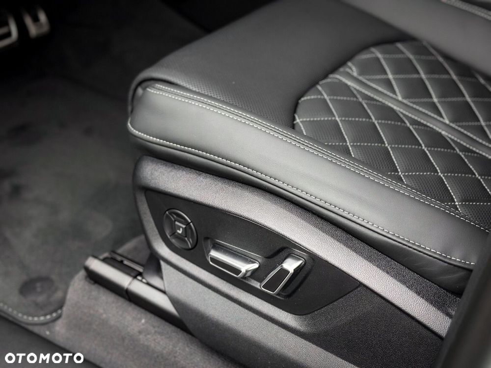 Audi Q8 - 18