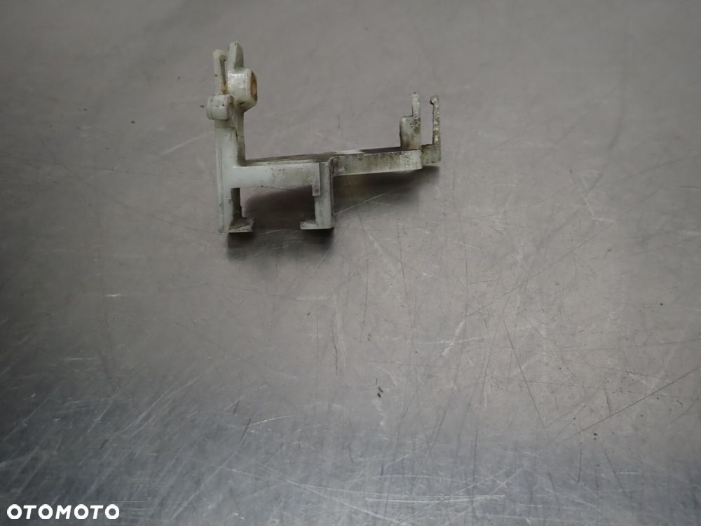 SIŁOWNIK ZAMKA LEWY PRZÓD AUDI 80 B2 - 3