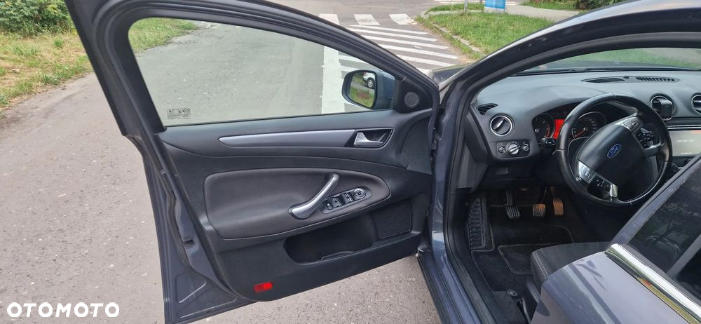 Ford Mondeo 2.0 TDCi Trend - 10