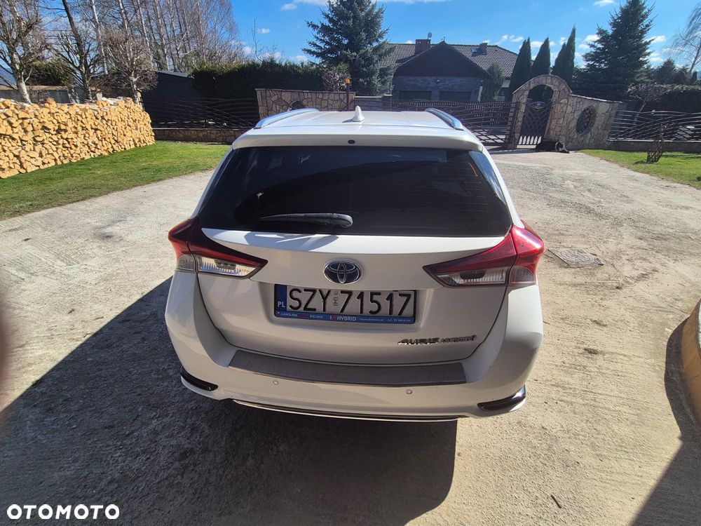 Toyota Auris Hybrid 135 Premium - 8