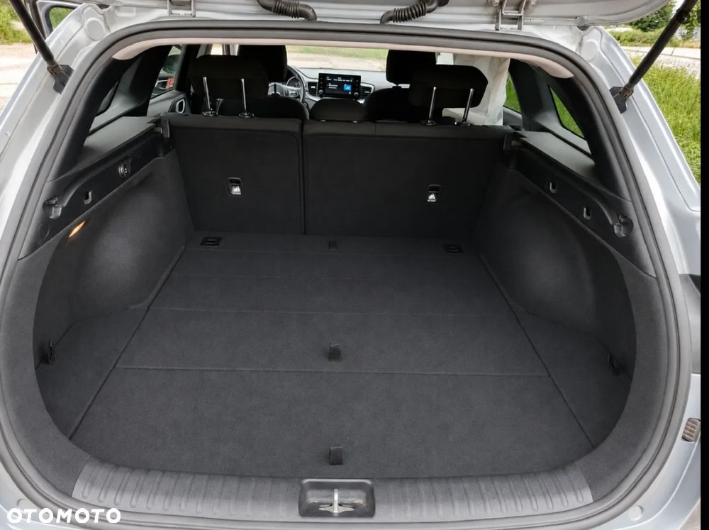 Kia Ceed 1.5 T-GDI M - 10