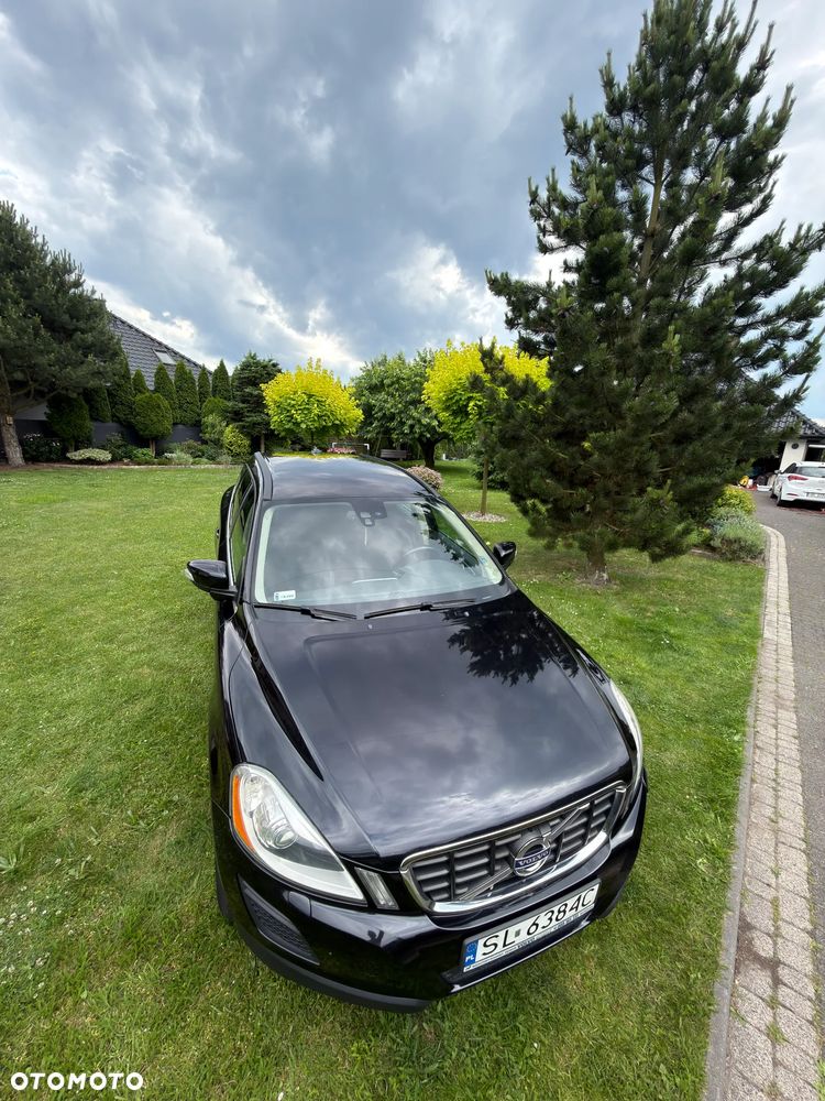 Volvo XC 60 D5 AWD Momentum - 12