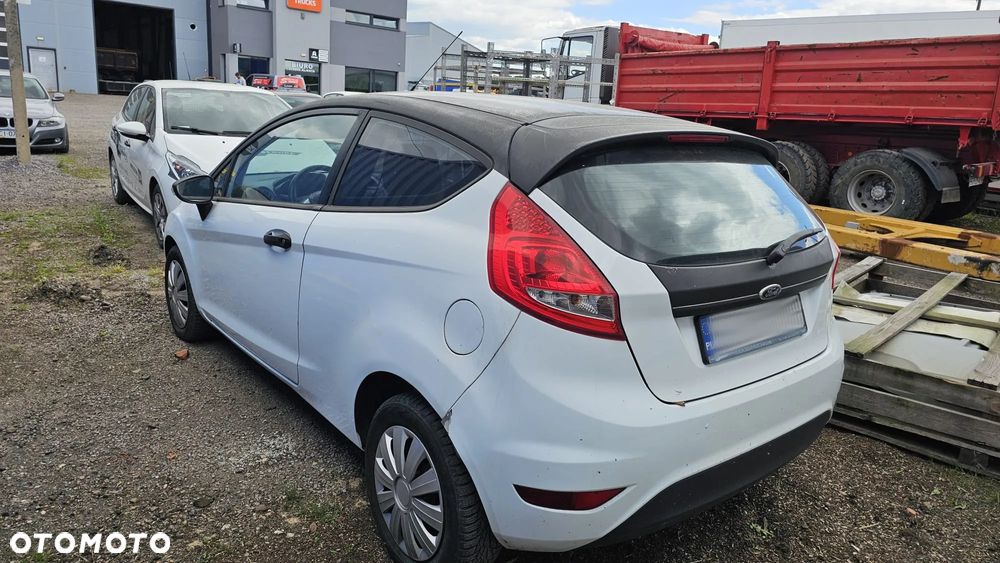 Ford Fiesta - 4