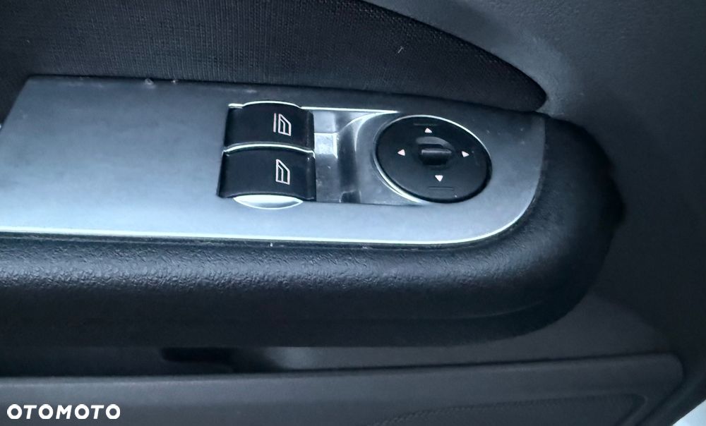 Ford Focus 1.6 16V Connection - 20