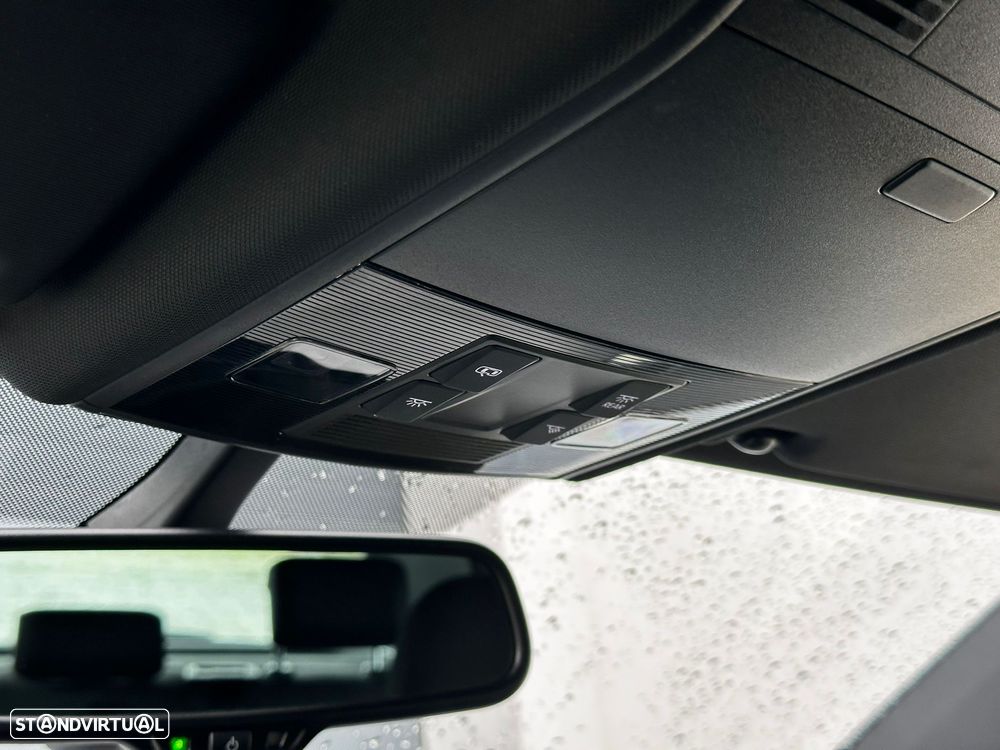 VW Golf GTI BlueMotion - 38