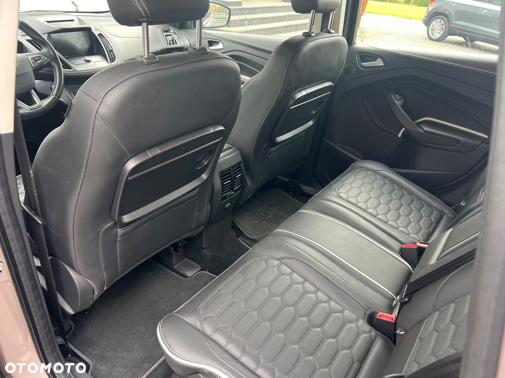 Ford Kuga 1.5 EcoBoost 4x4 Vignale - 12