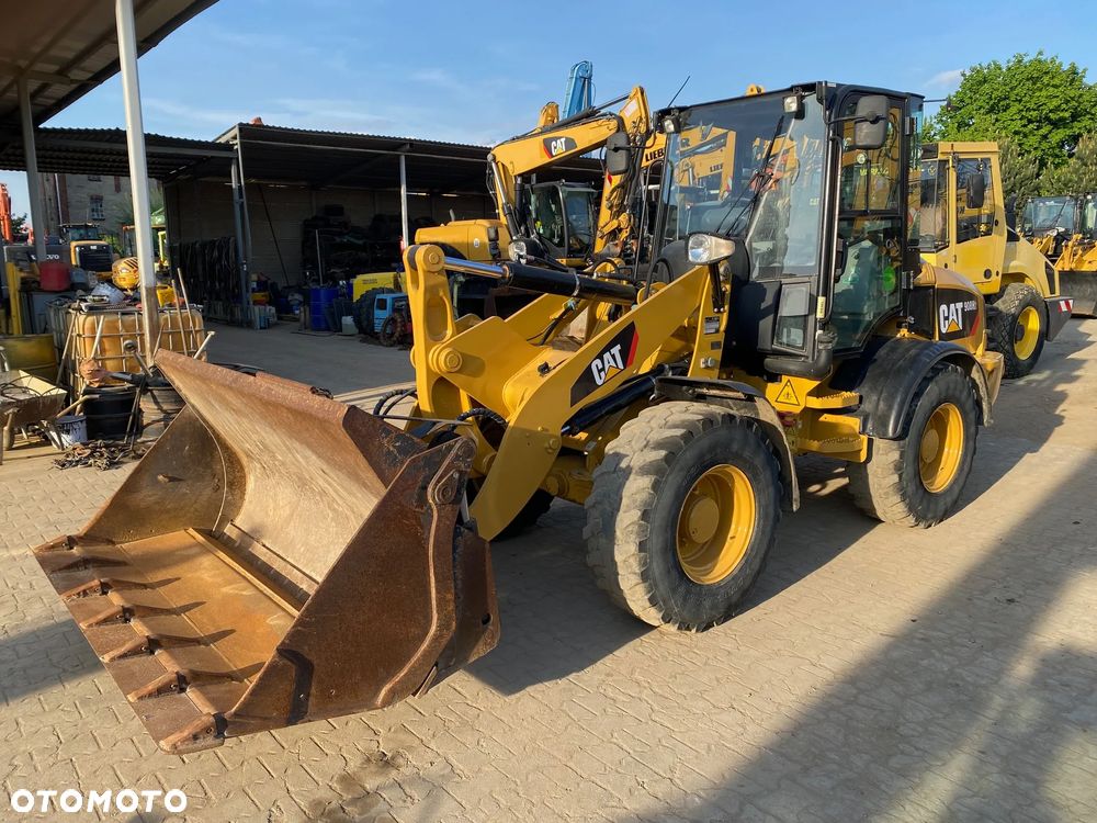 Caterpillar CAT 908H2, 6200 MTH, ŁYŻKA OTWIERANA + WIDŁY, z NIEMIEC, - 8