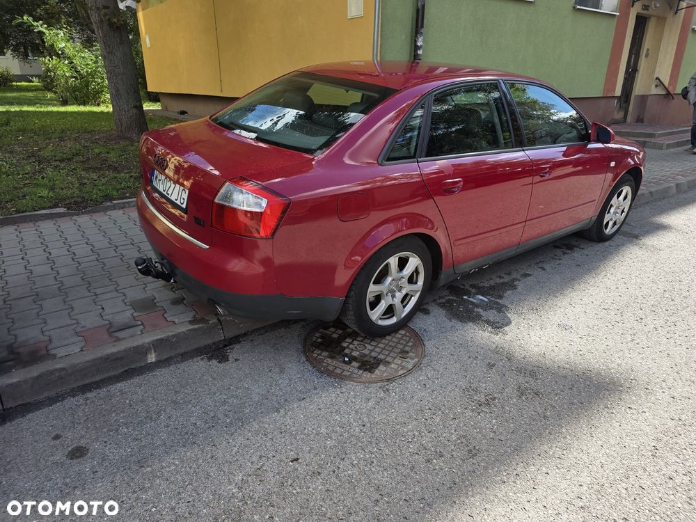 Audi A4 2002 photo 2