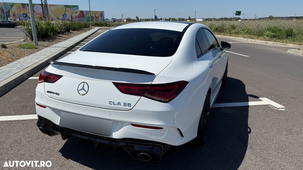 Mercedes-Benz CLA AMG 35 4MATIC AMG Speedshift 7G-DCT - 3