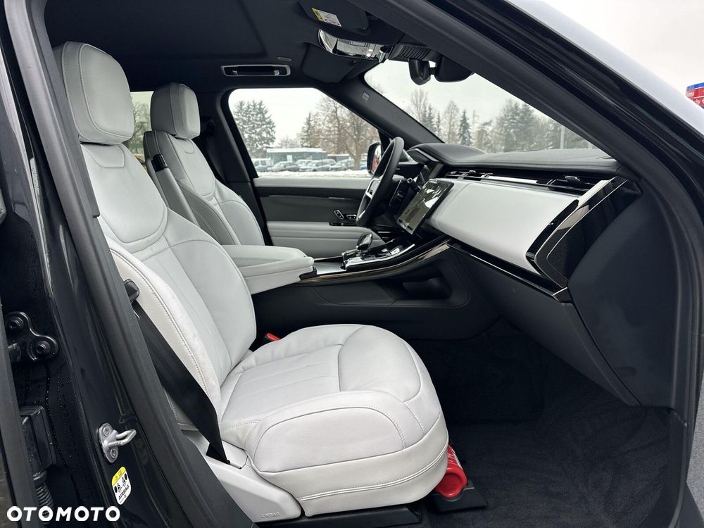 Land Rover Range Rover Sport - 13