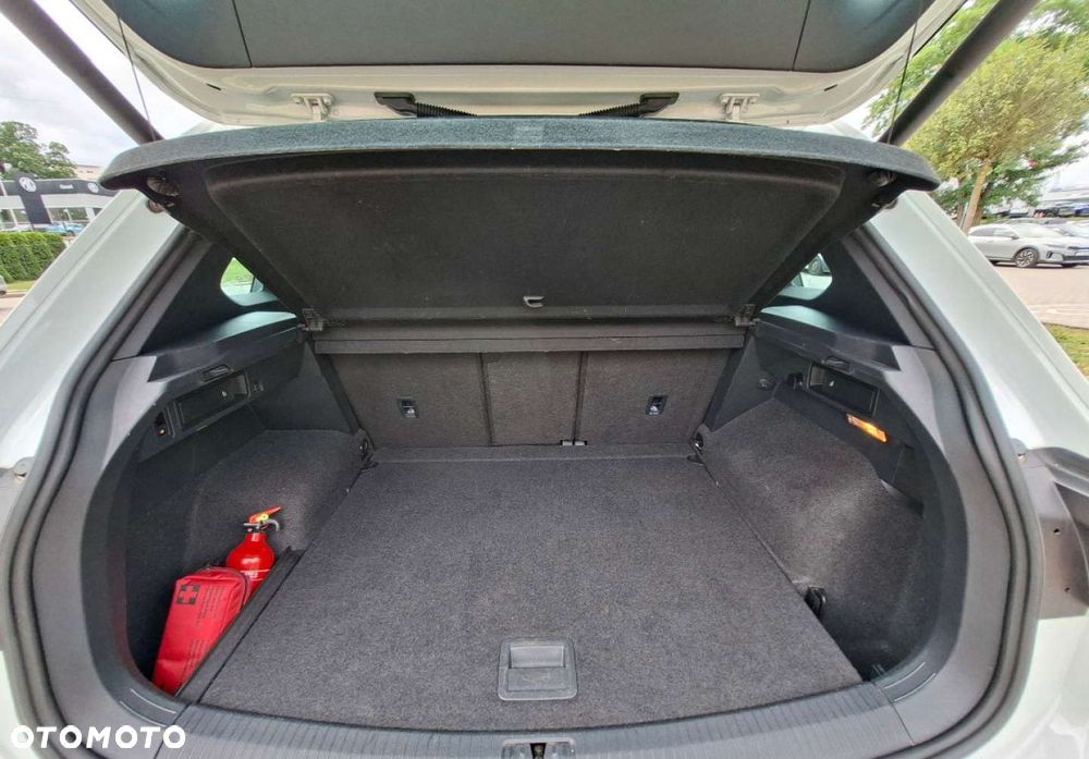 Volkswagen Tiguan - 16