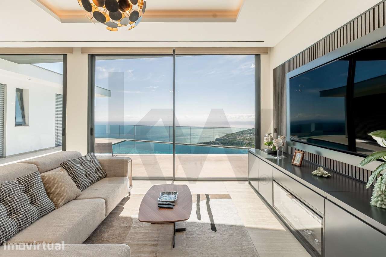 Moradia T3 com Piscina e Vista Mar | Arco da Calheta - Grande imagem: 5/18