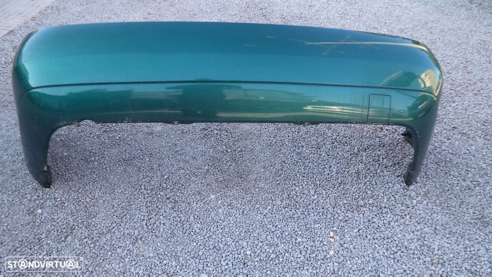 Para choques tras Ford Focus ano 2001 modelo de 4 portas, original - 2