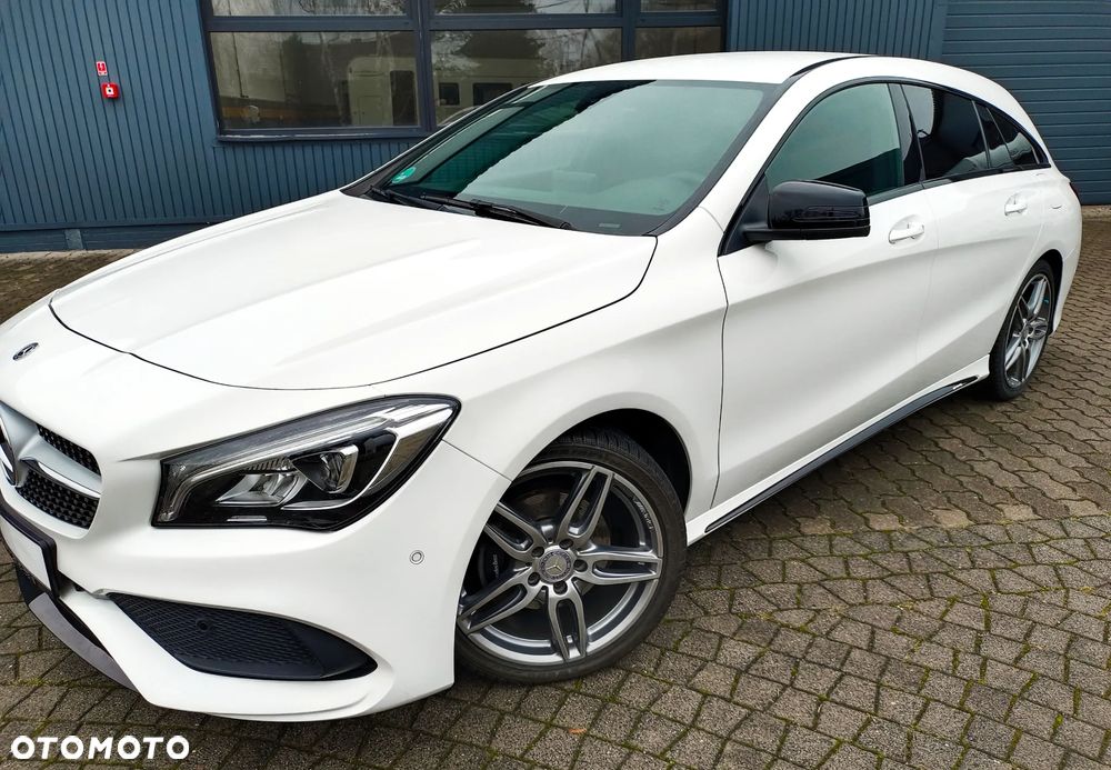 Mercedes-Benz CLA 200 Peak Edition - 1