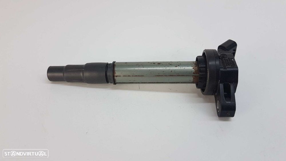 VELA TOYOTA AURIS HYBRID BUSINESS - 3